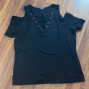 Cold shoulder ribbed lace up shirt